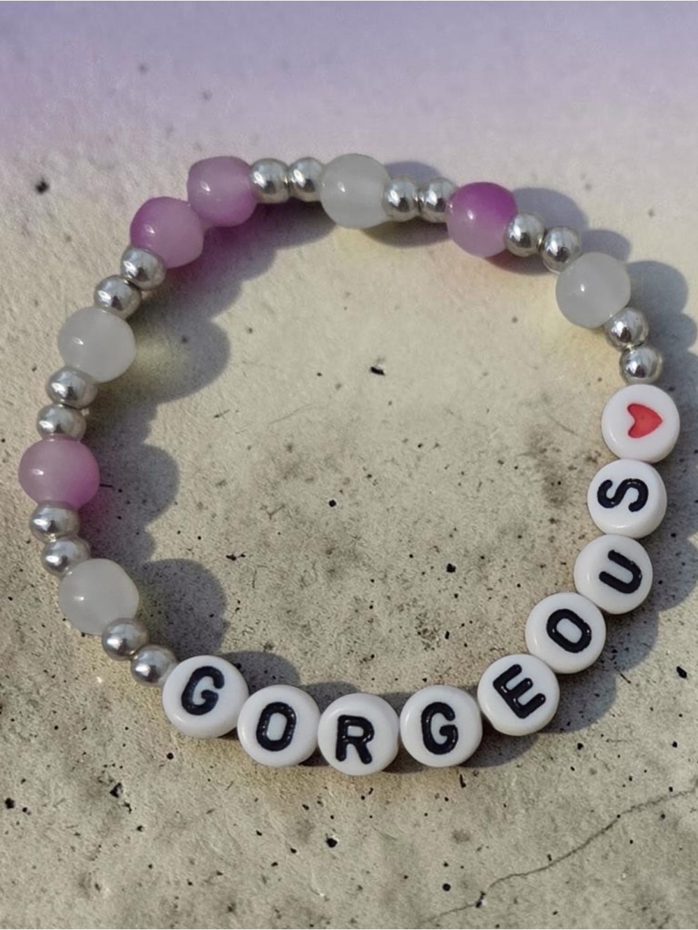 Taylor swift Gorgeous Beaded Stretch Bracelet in Pink & White new